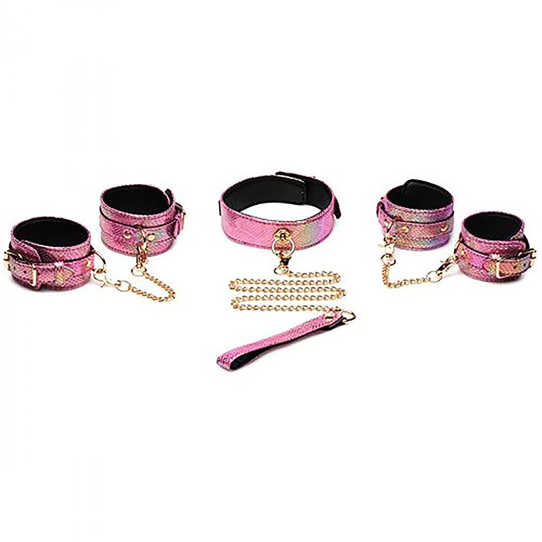 XR Brands Captive Cobra - Bondage set met slangenprint
